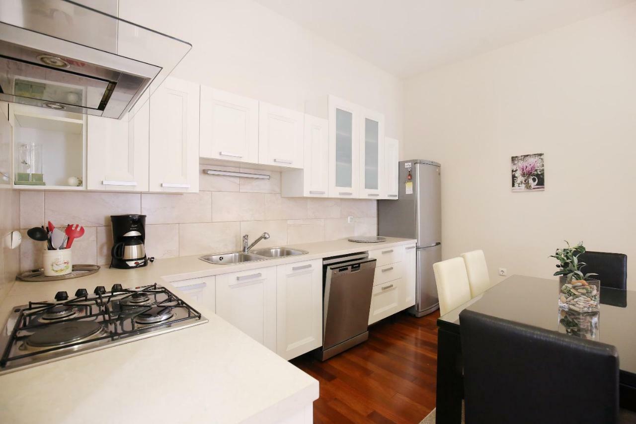 Seafront Beach Apartment - Directly At The Beach Zadar Luaran gambar