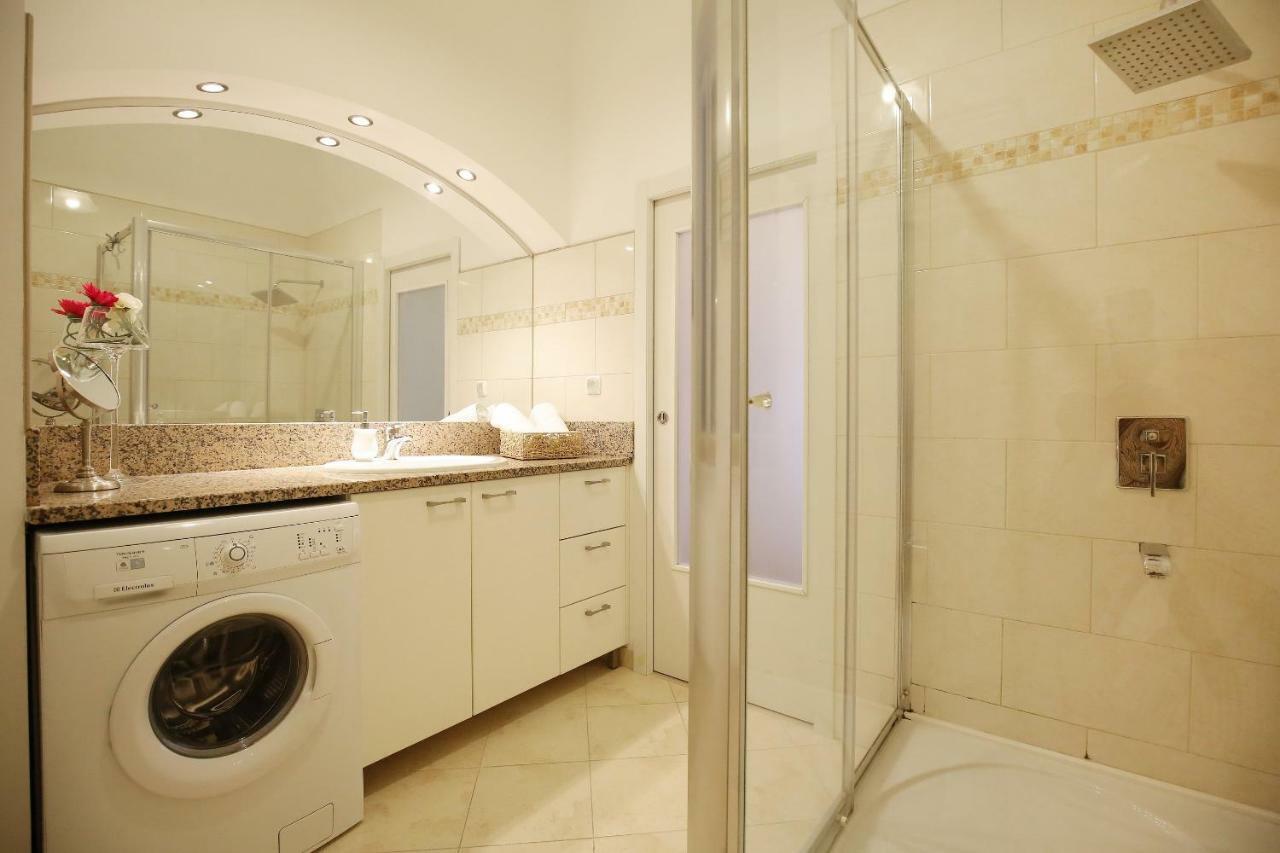 Seafront Beach Apartment - Directly At The Beach Zadar Luaran gambar