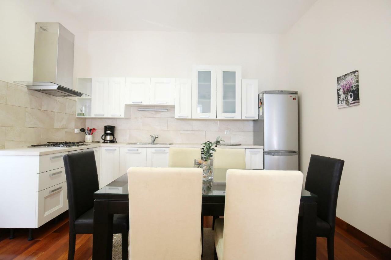 Seafront Beach Apartment - Directly At The Beach Zadar Luaran gambar